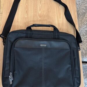 Targus Laptop Bag